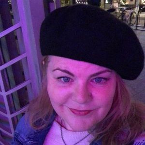 Meet your Posher, Jen
